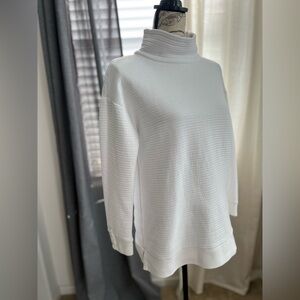 Talbots Classic White quilted pullover Turtleneck Sweater